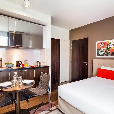 Disneyland Deluxe Flat, Outside Pool, Climatisation, 1 Min To Disney Parks Serris Extérieur photo