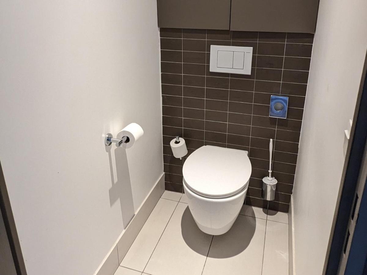 Apartment Disneyland Deluxe Flat, Outside Pool, Climatisation, 1 Min To Parks *