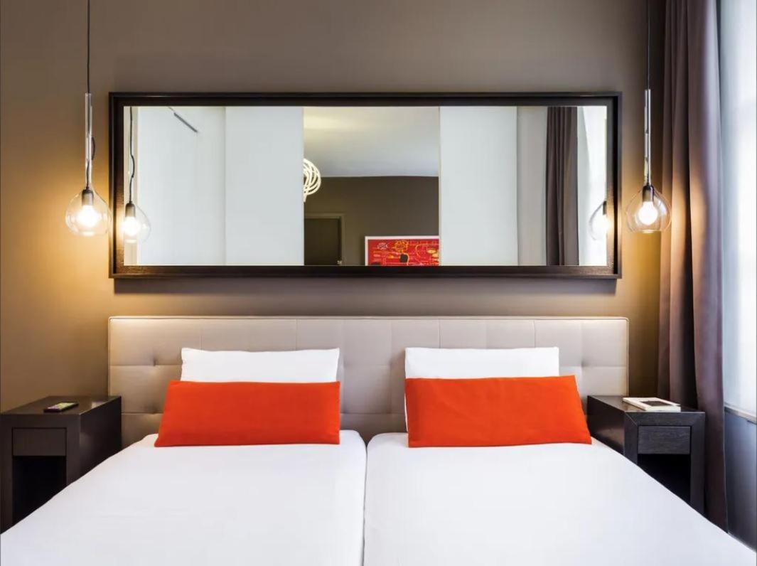 Disneyland Deluxe Flat, Outside Pool, Climatisation, 1 Min To Parks Serris