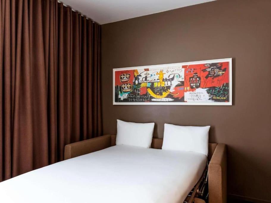 Disneyland Deluxe Flat, Outside Pool, Climatisation, 1 Min To Parks Serris