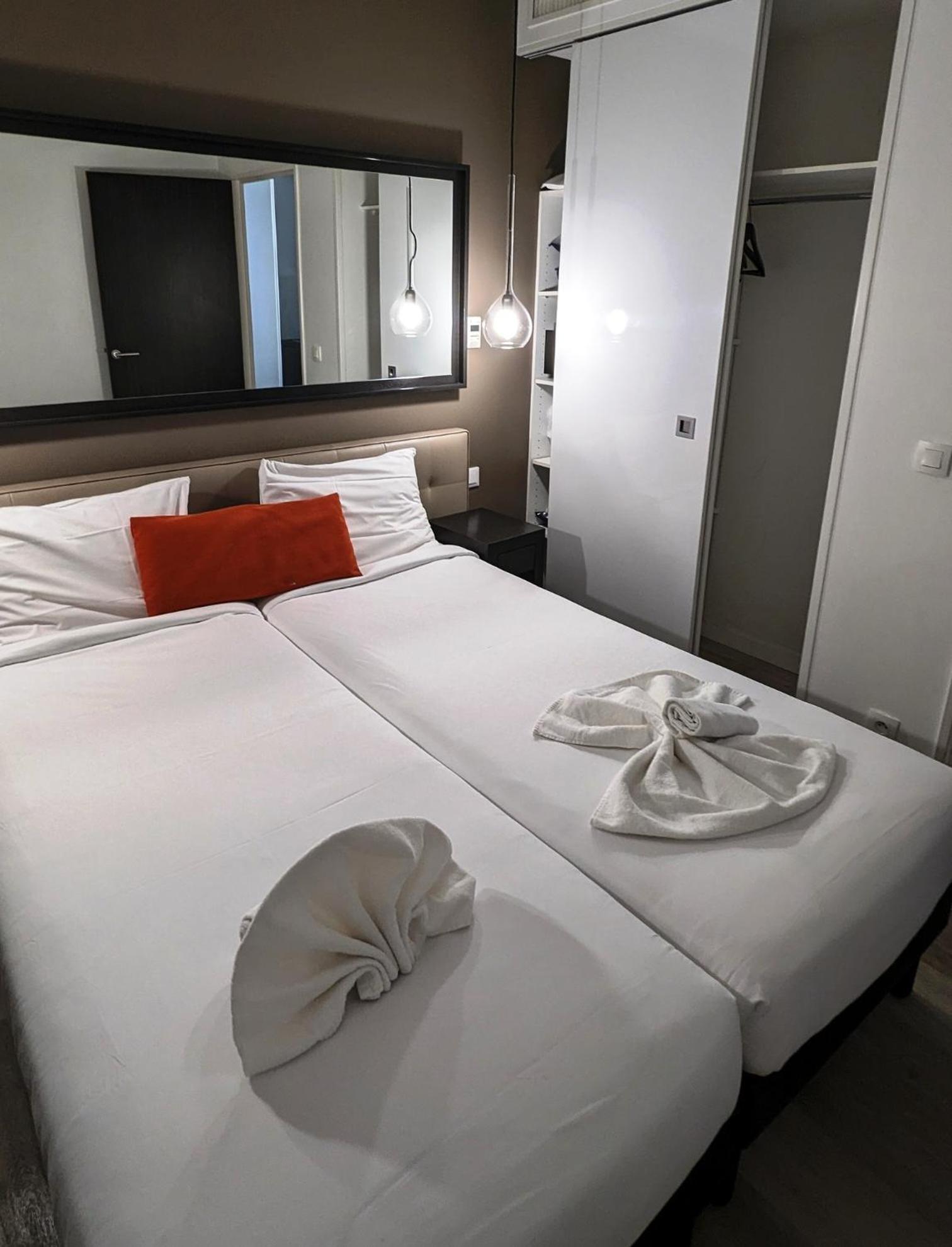 Apartment Disneyland Deluxe Flat, Outside Pool, Climatisation, 1 Min To Parks Serris