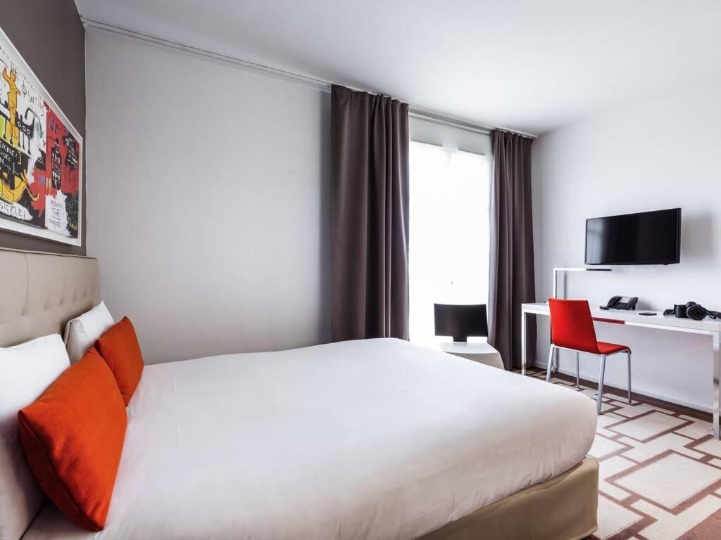Disneyland Deluxe Flat, Outside Pool, Climatisation, 1 Min To Parks *