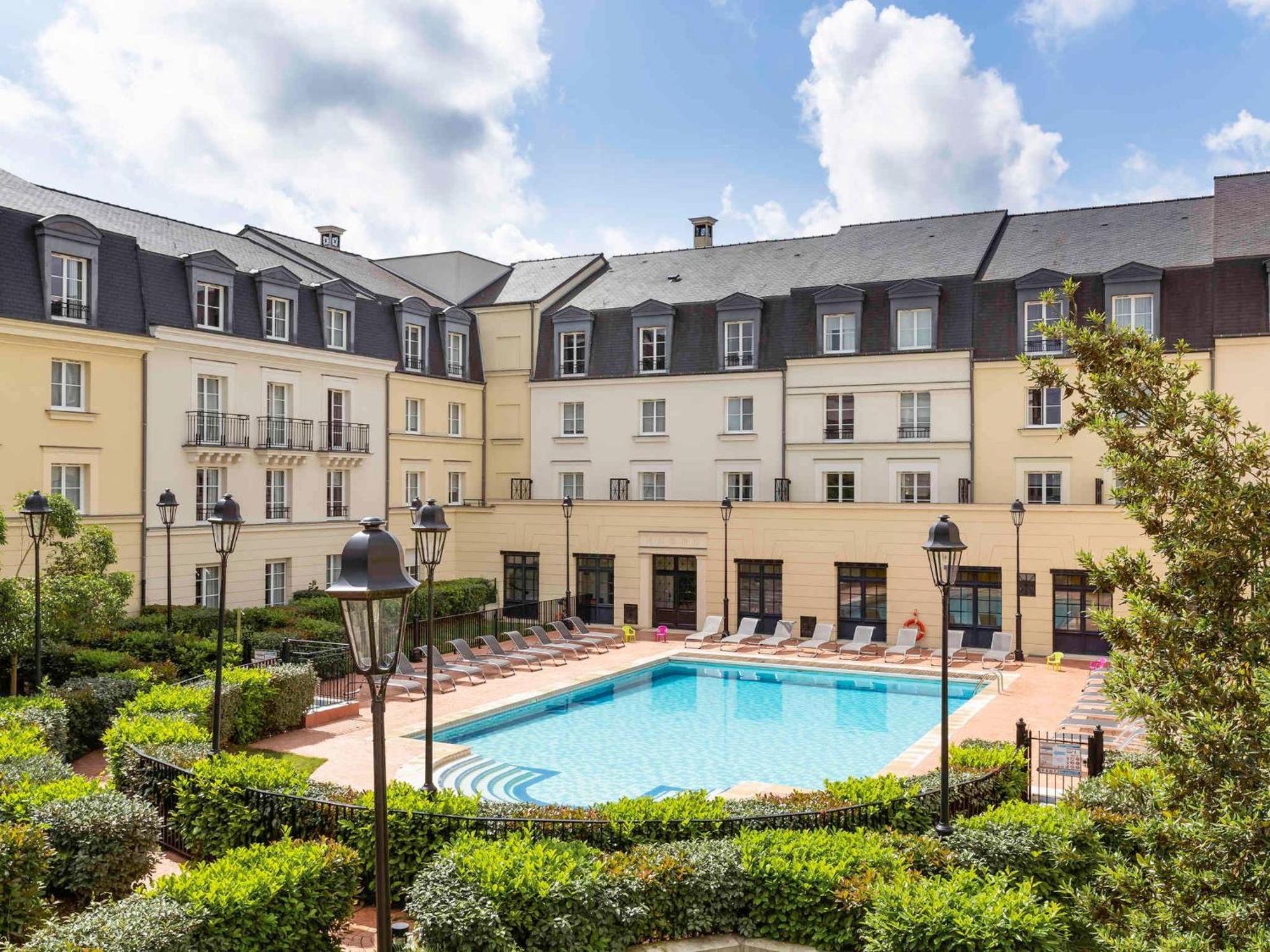 Apartment Disneyland Deluxe Flat, Outside Pool, Climatisation, 1 Min To Parks *
